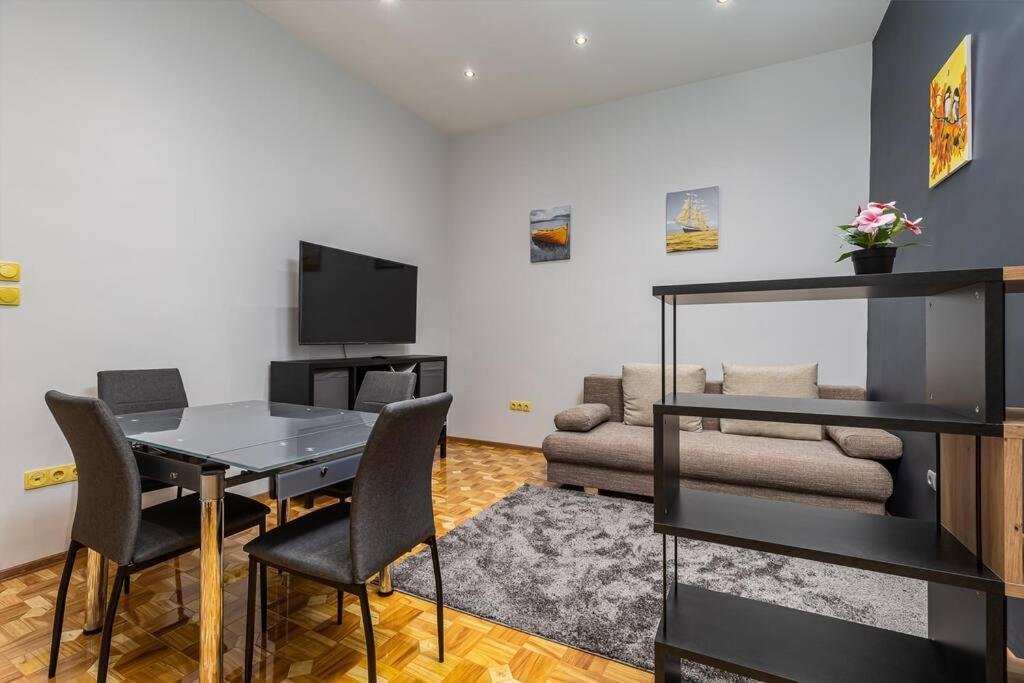 Bold Base Apartment Budapest Exterior photo